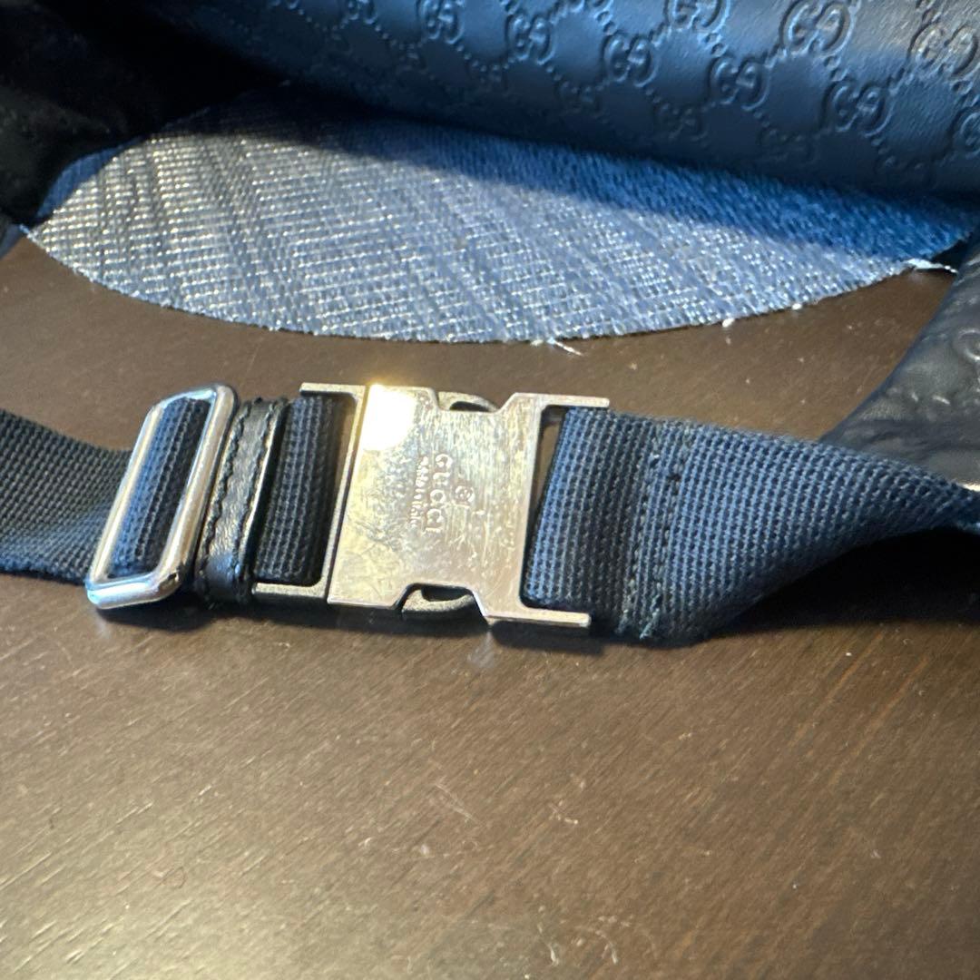 グッチ シマレザー ボディバック 難あり