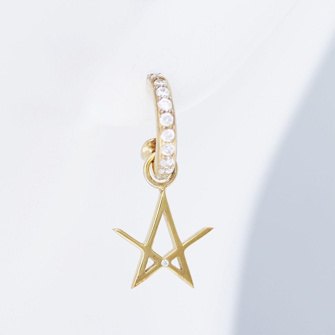 ゆんページ【新品未使用】クレセントルナ 星型 ピアス 片耳 ゴールド