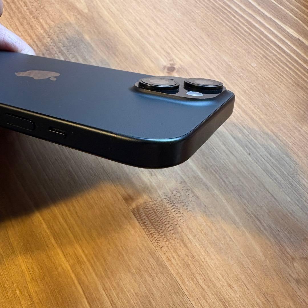 iPhone15 256GB ブラック