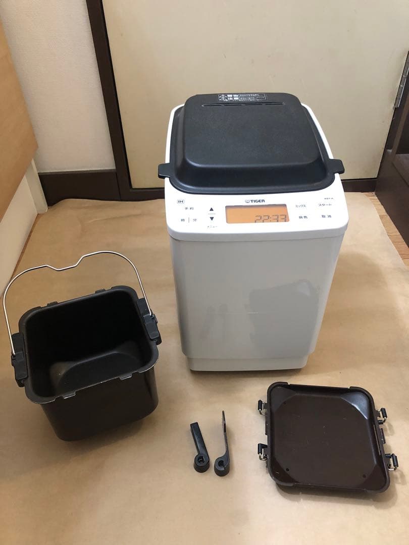 タイガー　IHホームベーカリーKBY-A100