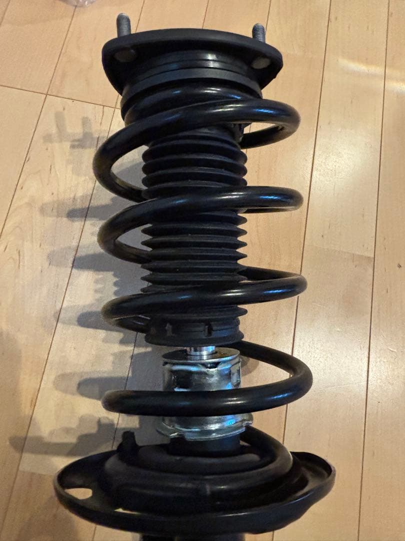 【美品】新車5000キロ外し mazda6 アテンザ gj 純正サスペンション