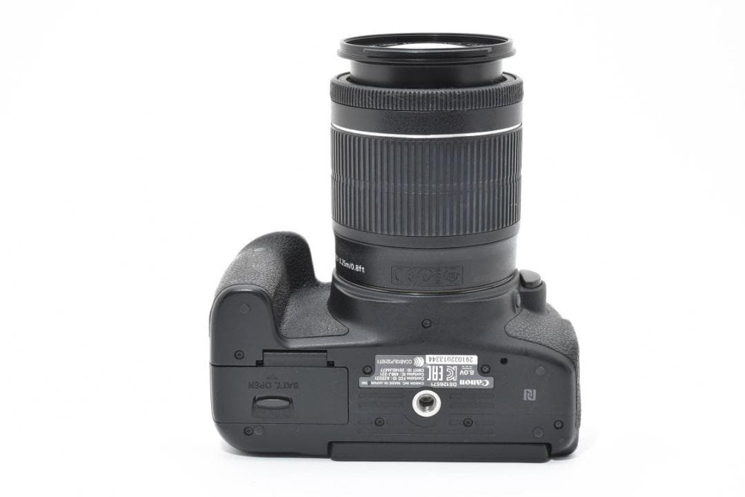 Canon キャノン EOS X8i レンズキット デジタル一眼カメラ