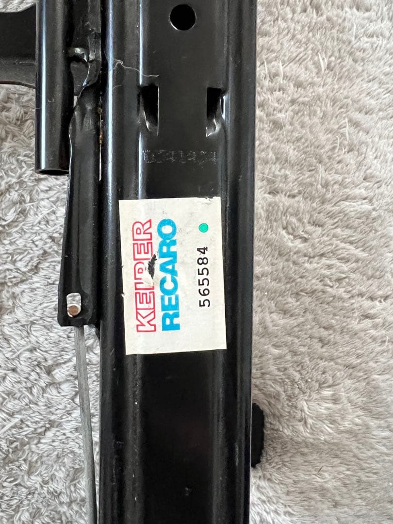 RECARO レカロ　シートレール　30プリウス　PRIUS 運転席用