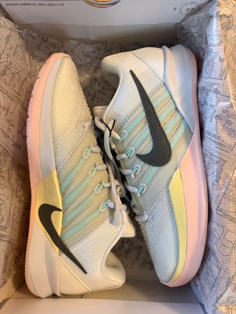 Nike サブリナ３　サイレンサー