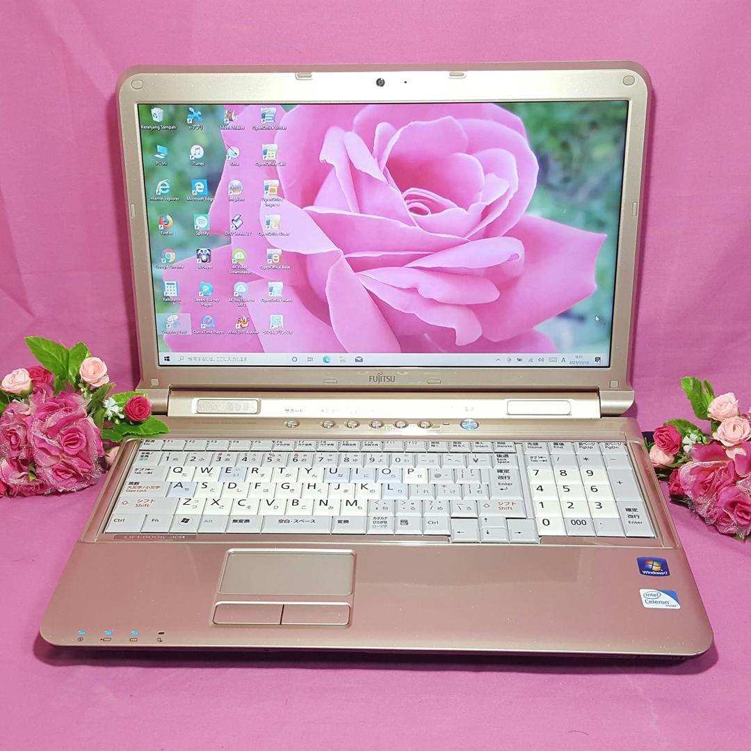 ♥Win10♥メモリ4G✦大容量✦WEBカメラ✦タッチパネル搭載✦Office