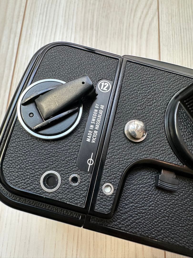 フィルムカメラ HASSELBLAD 500C Planar 80mm F2.8 C/M