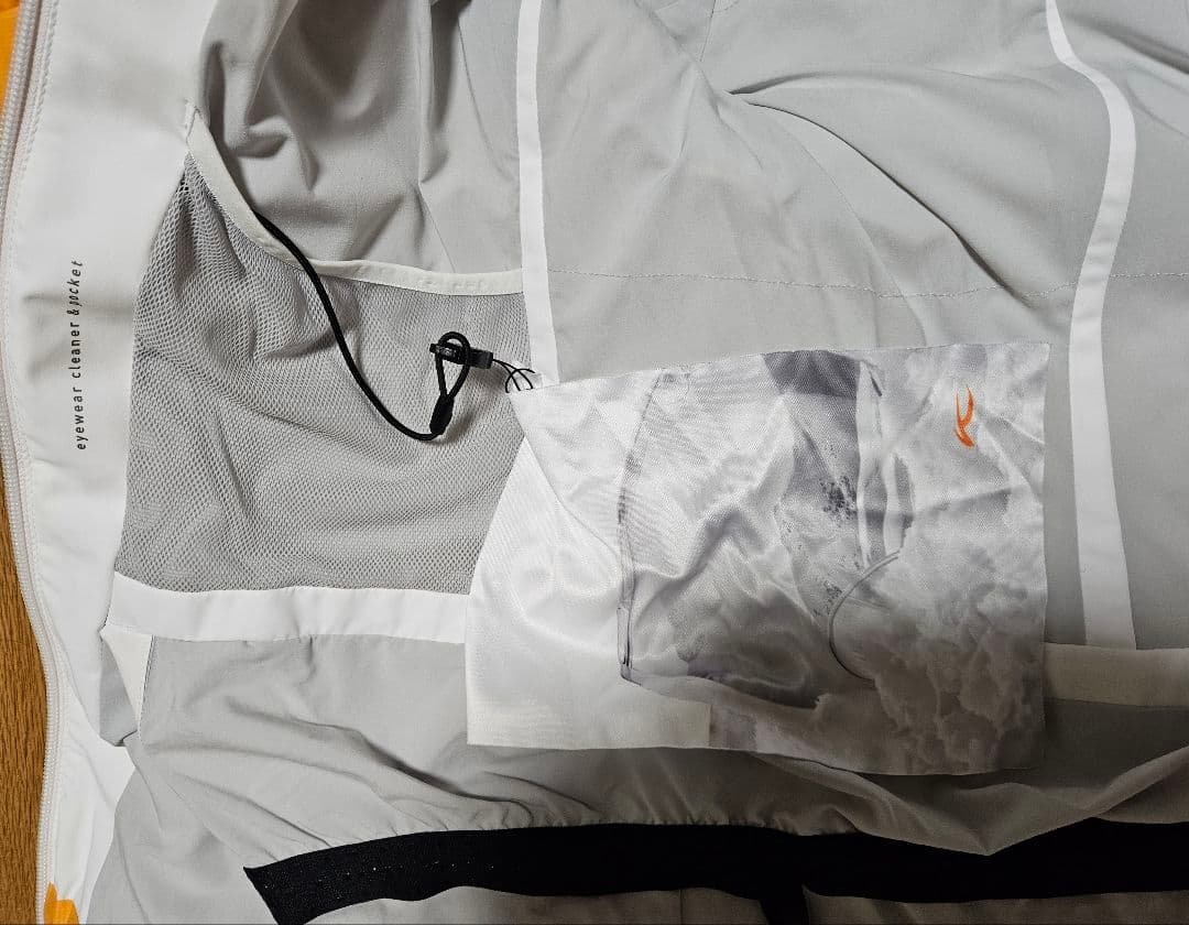 KJUS(チュース) ウイメンズ スキーウェア