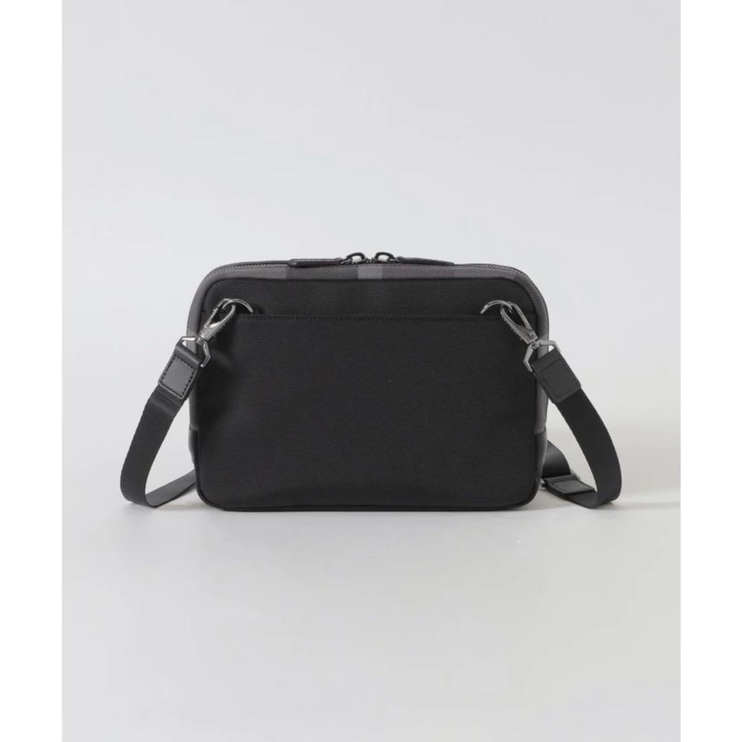 【完売品】ブラックレーベルクレストブリッジ　ショルダーバッグ