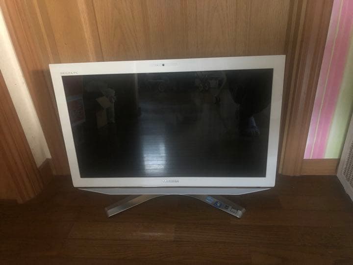 ￼￼￼東芝　i7 22インチ