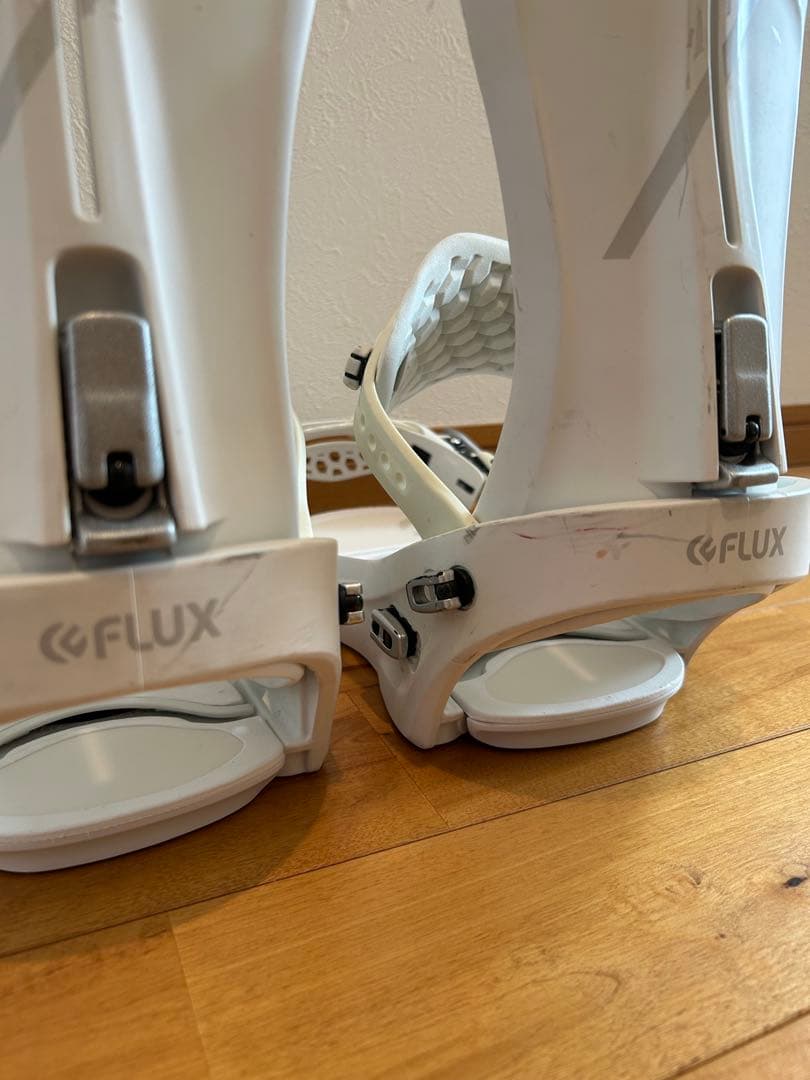 FLUX XF Mサイズ　ホワイト