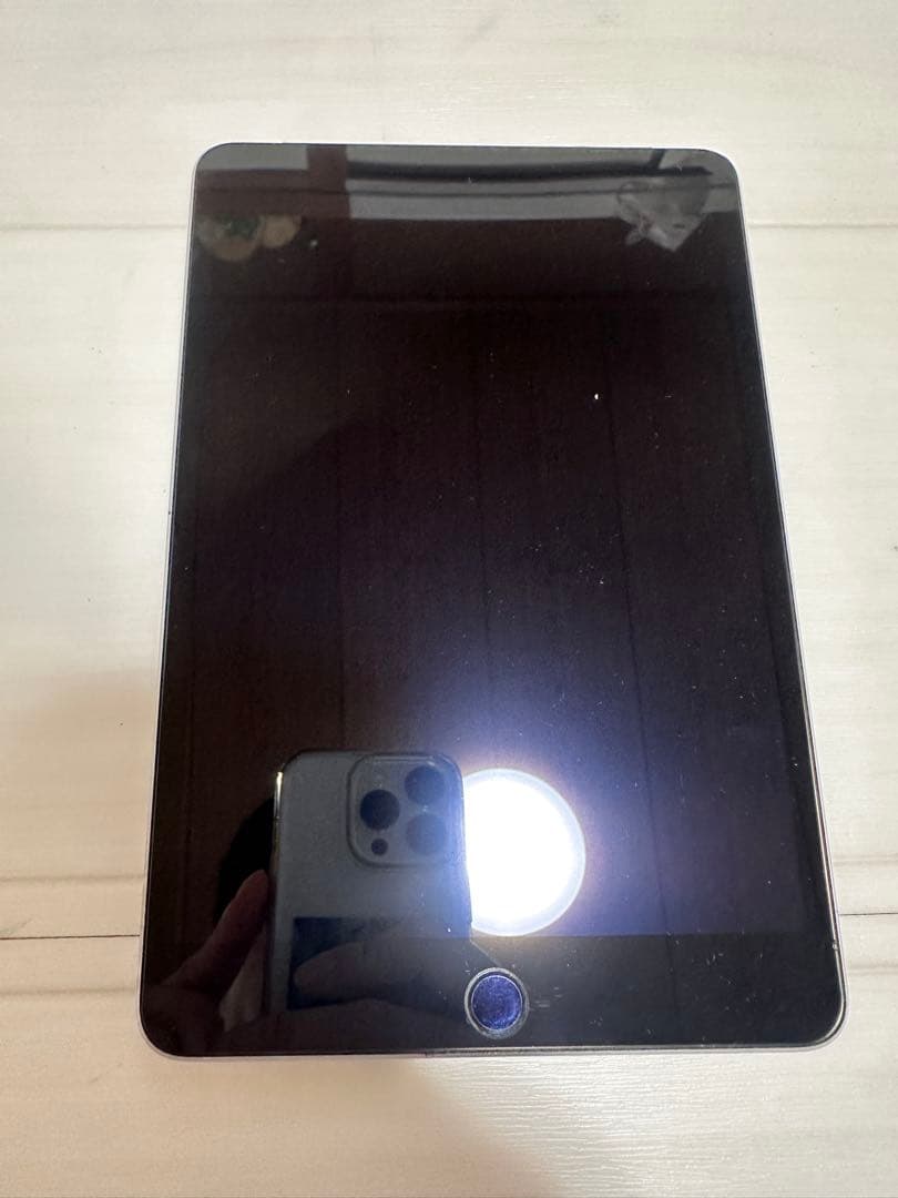 iPad mini 4 32GB au 美品