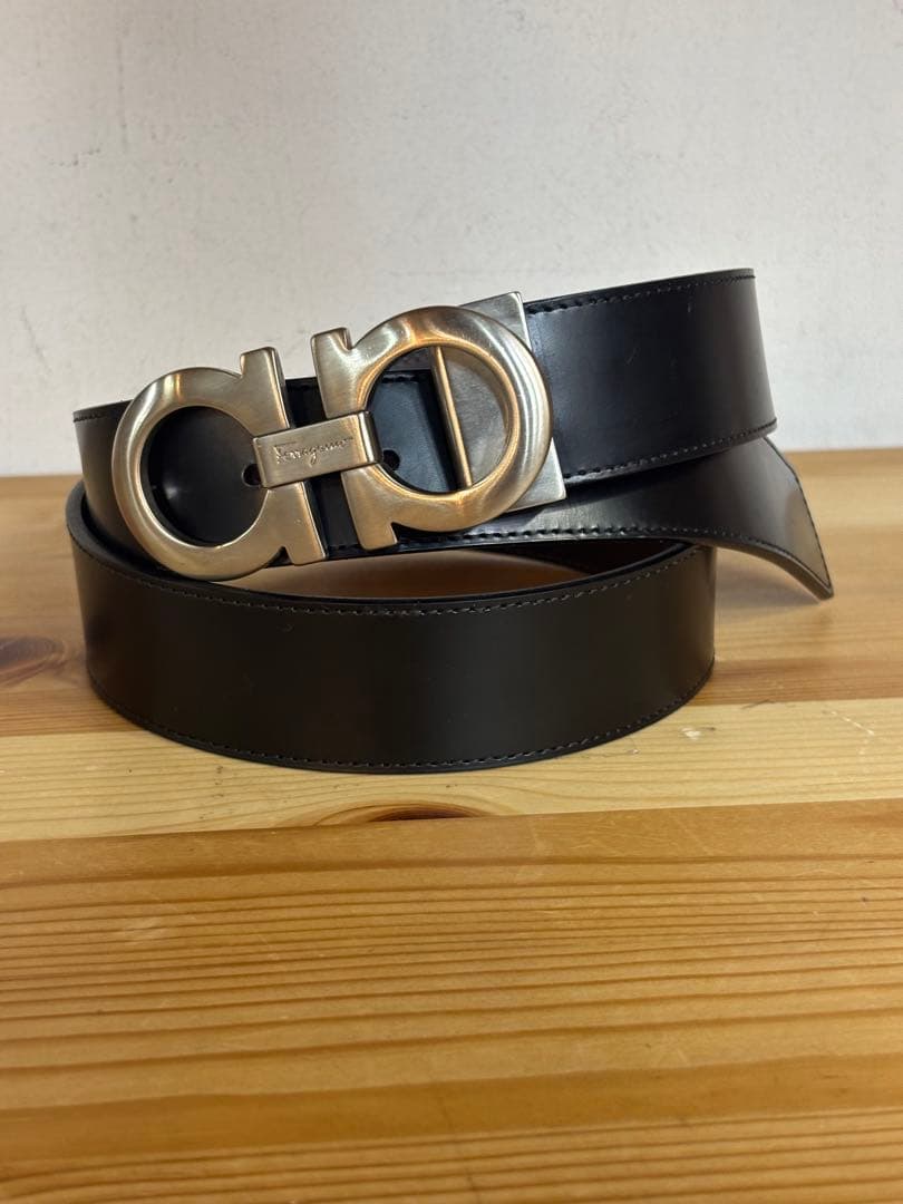 フェラガモ ベルト デカロゴ ダブルガンチーニ レザー ブラック シルバー 黒