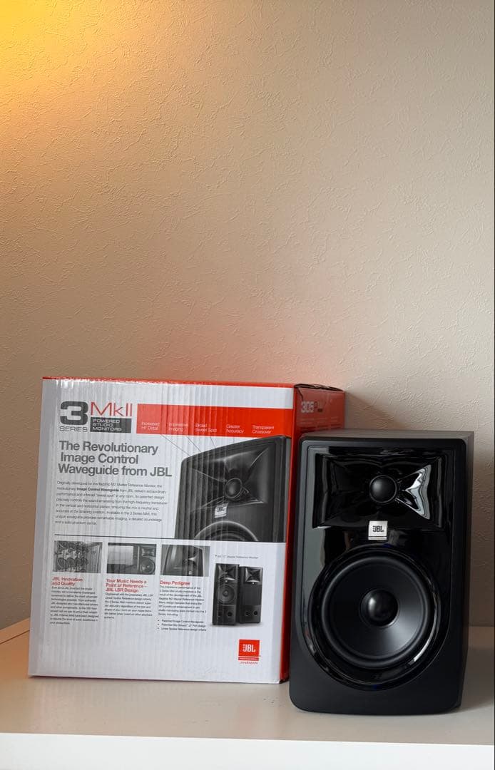 JBL 3MkII スピーカー ・サイズの関係で一台ずつ