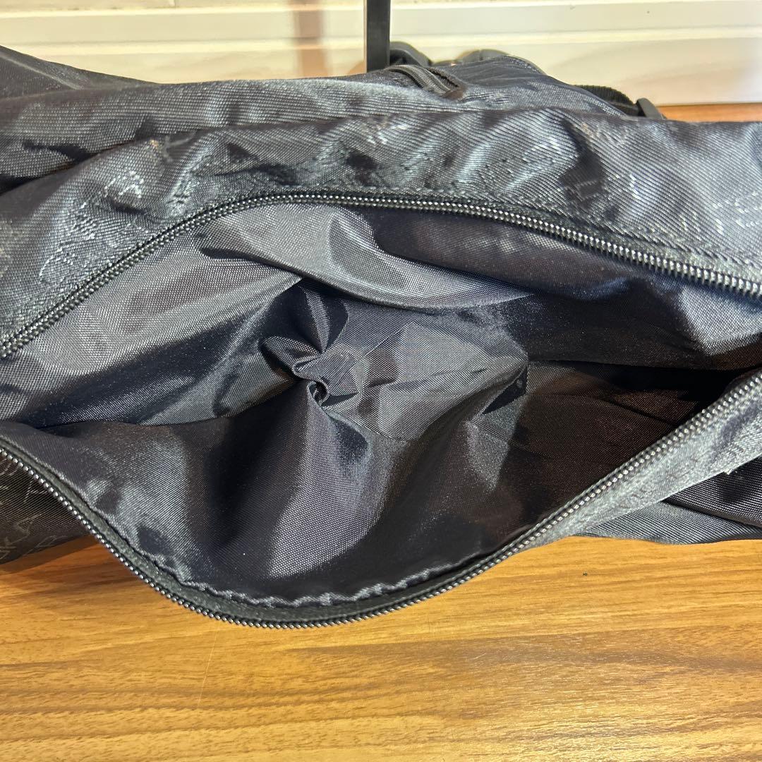 オニツカタイガー メッセンジャーバッグ 刺繍トラ Onitsuka Tiger