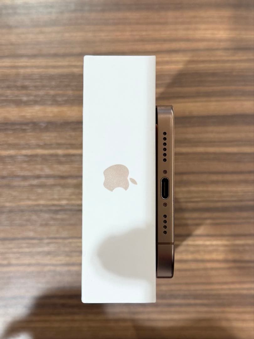 Apple iPhone 16Pro MAX ゴールド 本体 充電ケーブル付