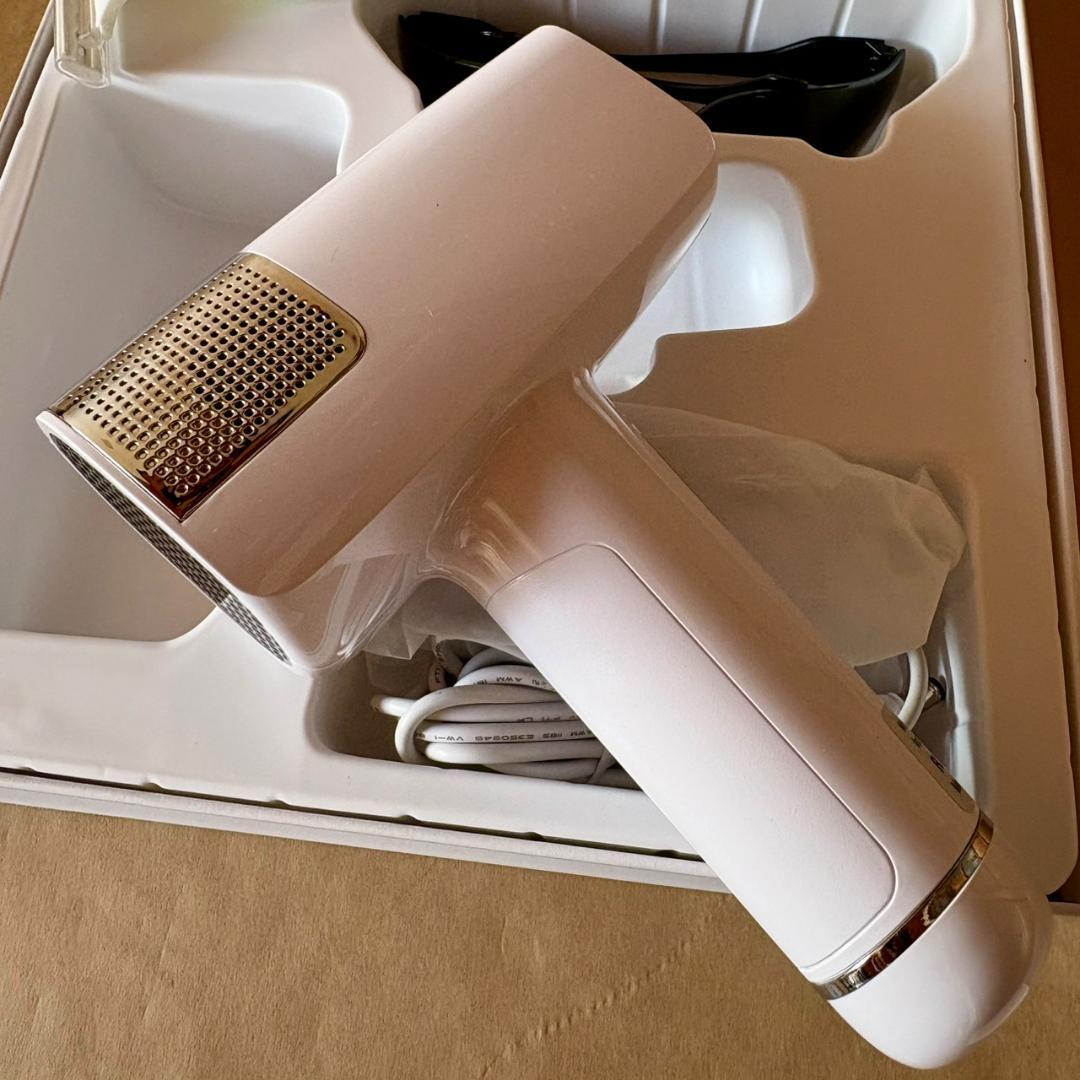 【在庫売り尽くし☆大特価】サロン仕様 冷感機能付きIPL脱毛器　使いやすさ抜群♪