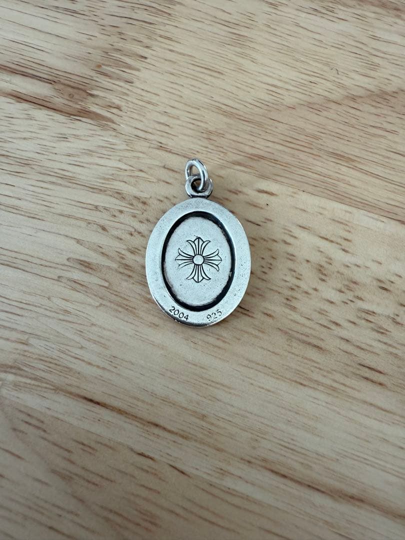 CHROME HEARTS オーバルエンジェルメダルチャームV2