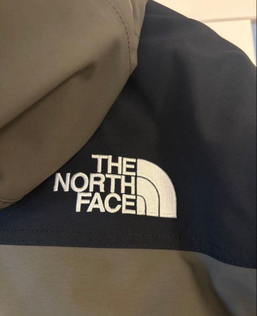 颯*パ様 【美品】THE NORTH FACE マウンテンダウンジャケットM ニ