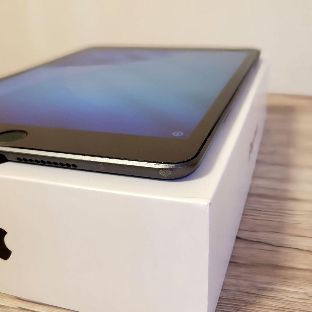 Apple iPad mini5 Cellularモデル スペースグレー