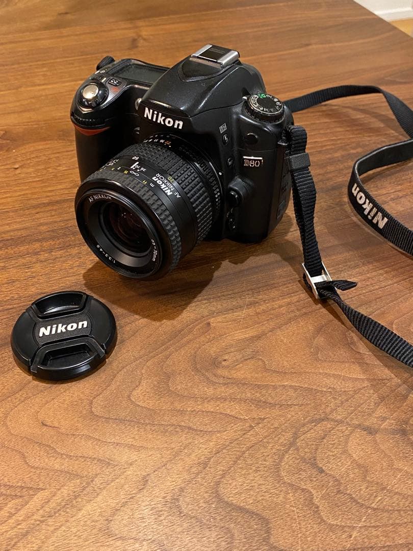Nikon D80 CCDデジタル一眼レフ　ニッコール35-70レンズ付 動作品