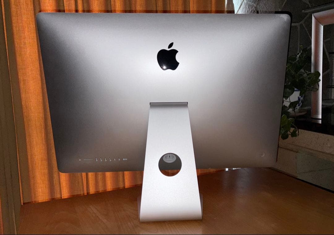 起動が速いSSD(2TB)搭載！　 iMac27インチ Retina 5K