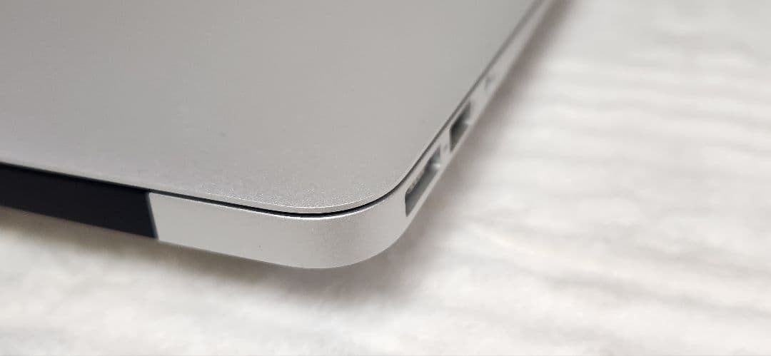 MacBookAir2013(MID)MagSafe付き