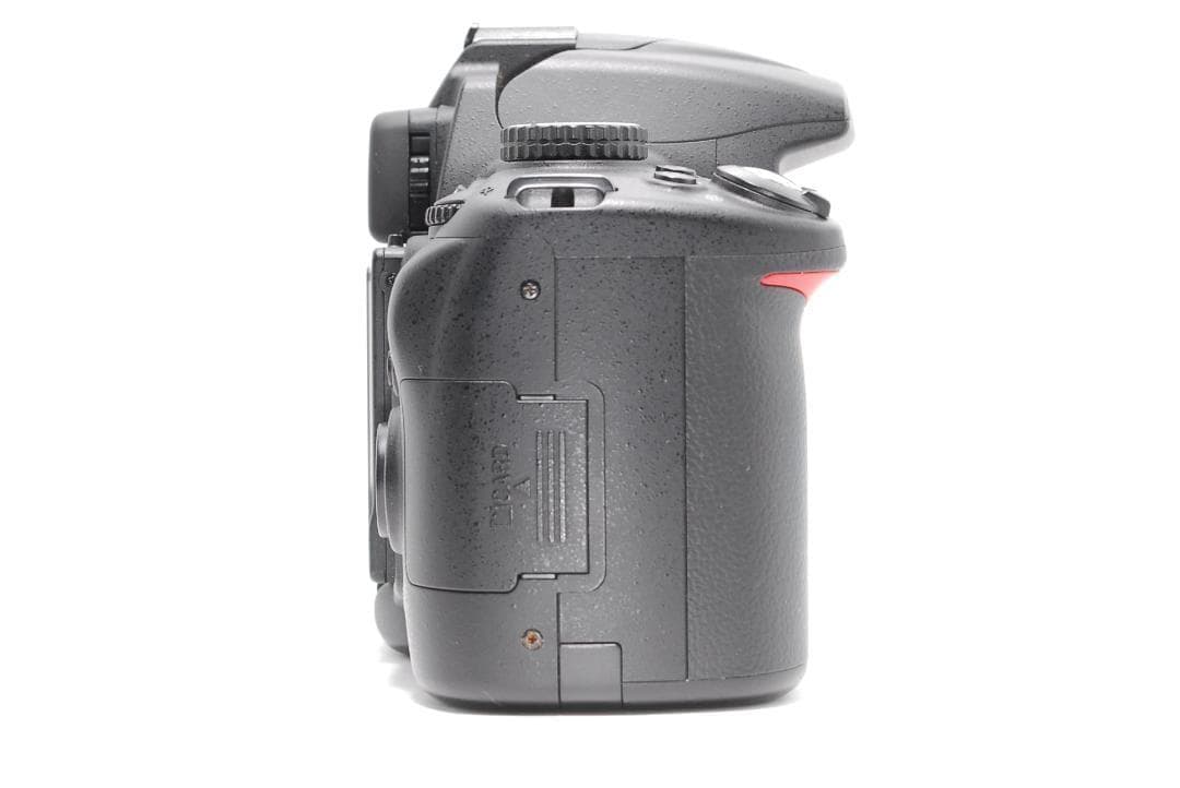 【安心のレンズフード付き】Nikon D5000　スマホ転送　動画・自撮りOK