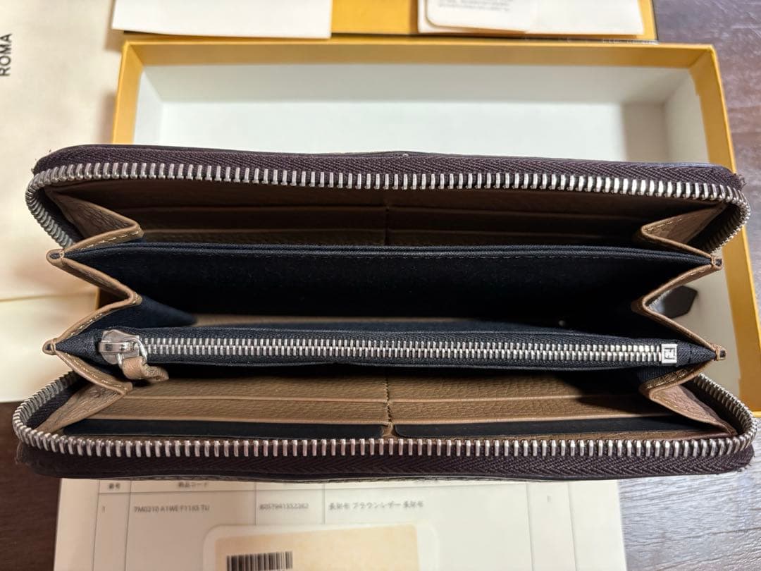 フェンディ 財布