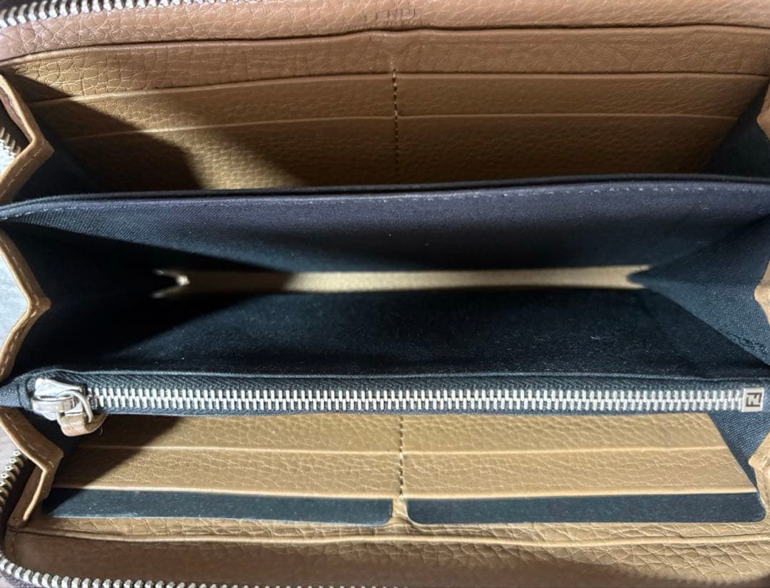 フェンディ 財布