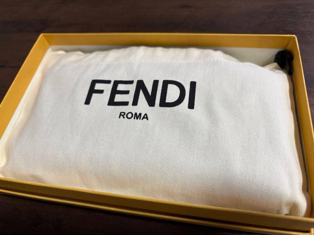 フェンディ 財布