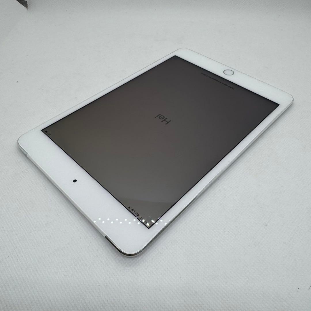 Apple iPad mini4 A1550 シルバー