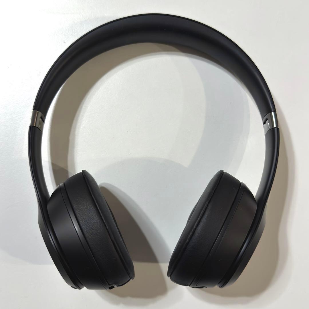 Beats solo 4 ブラック