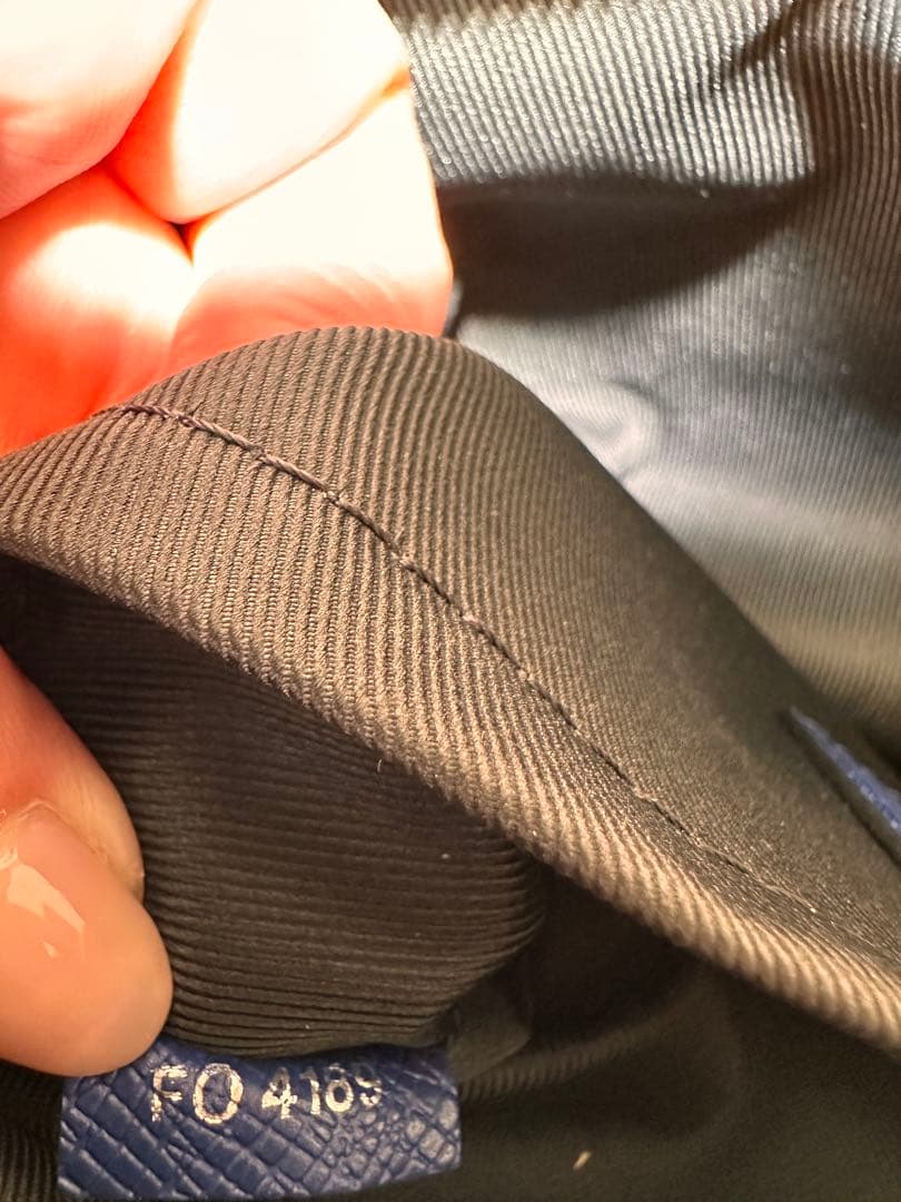 ルイヴィトン ショルダー　タイガラマメッセンジャーPM コバルト 極美品