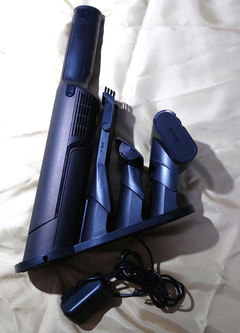 ヨ*ー様 Shark掃除機。EVOPOWER EX 充電式ハンディクリーナー、W