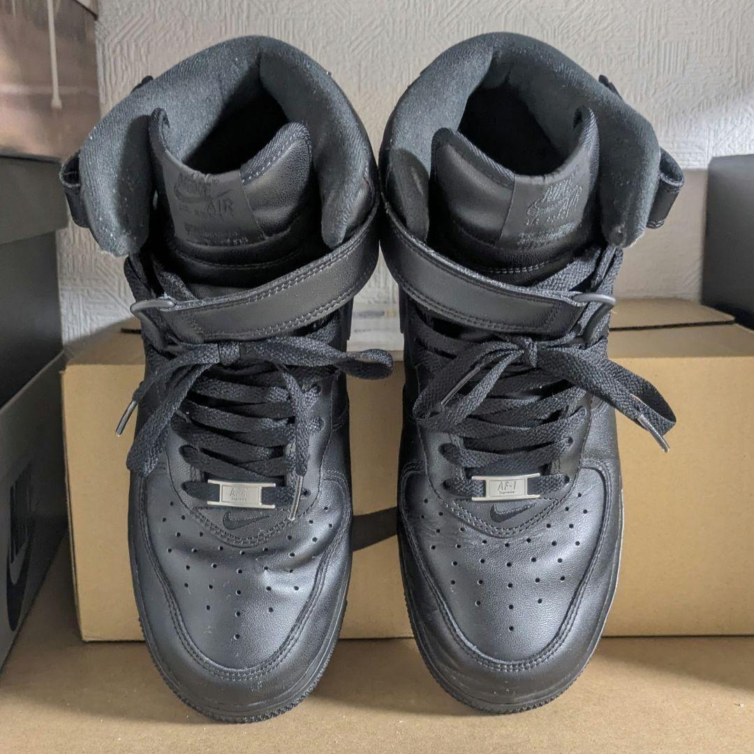 Supreme × Nike Air Force 1 Mid \\\\"Black