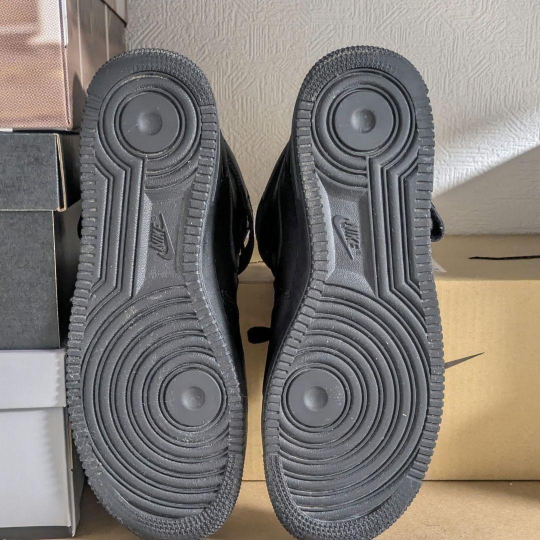 Supreme × Nike Air Force 1 Mid \\\\"Black