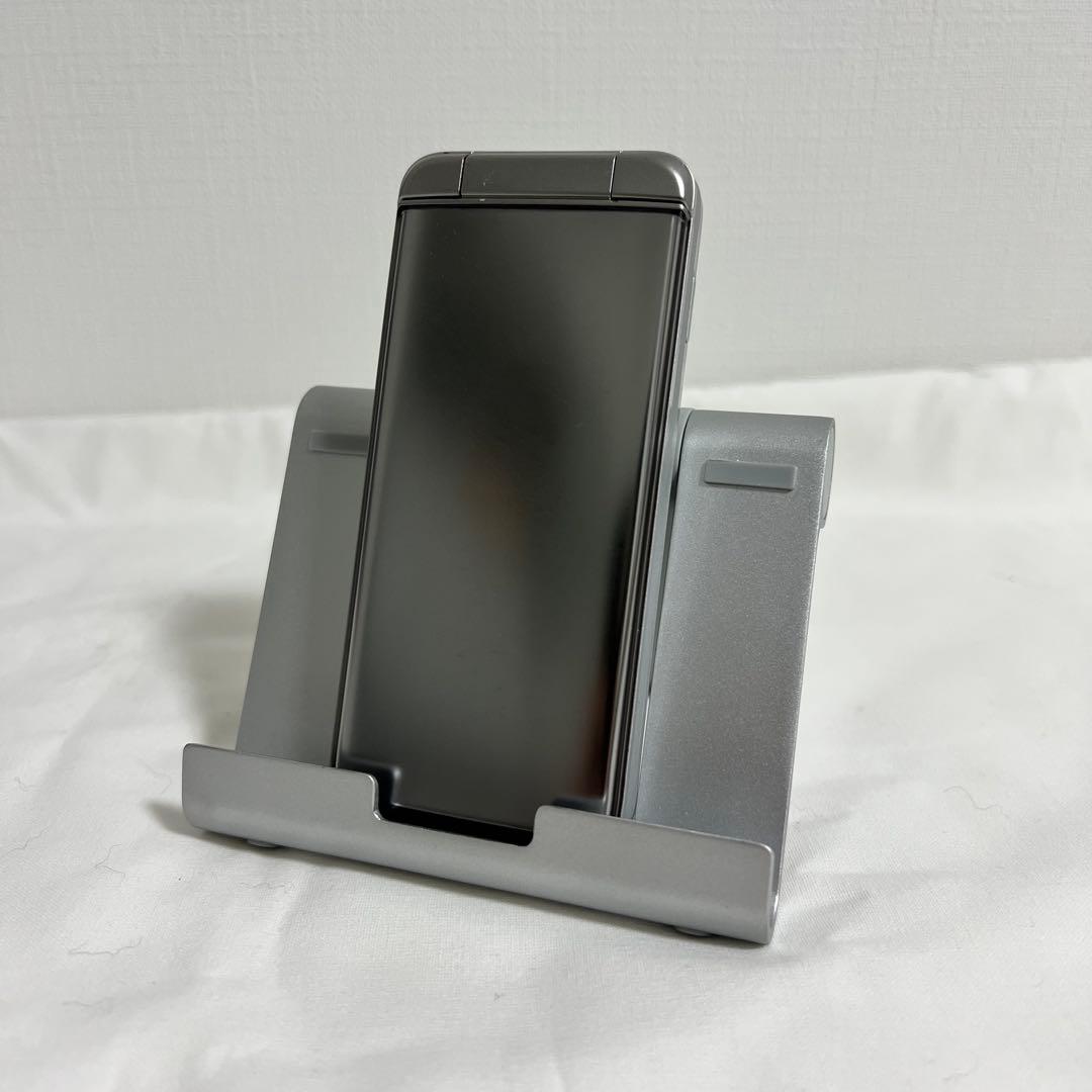 SoftBank DIGNOケータイ3 902KC シルバー