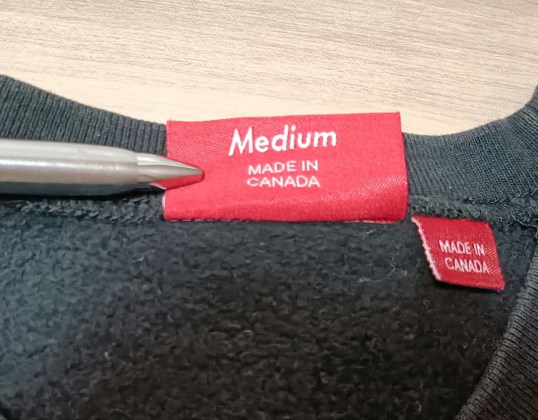 Supreme スウェット　Shattered logo Crewneck