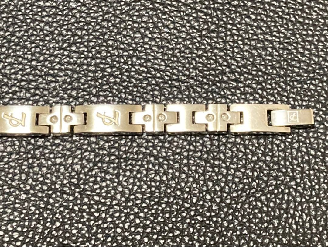 プチシルマのジュエリーコレクション ハンドレッドシルマ クロスクロスLedaレダ