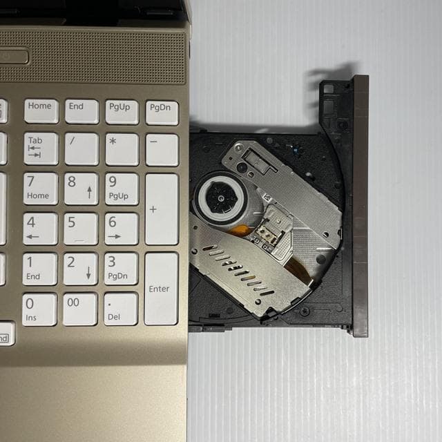 win11★SSD256GB＋HDD1TB！富士通LIFEBOOKノートパソコン