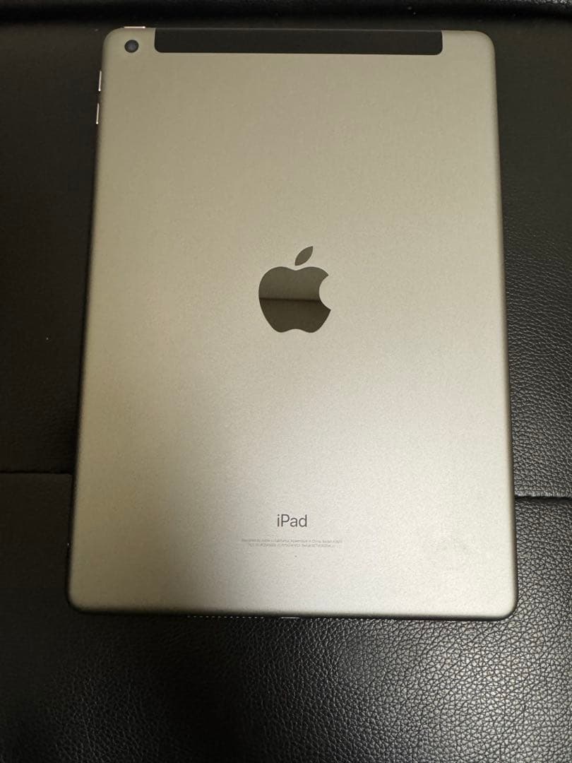 iPad 第5世代　32GB Wi-Fi セルラー　ダークグレー