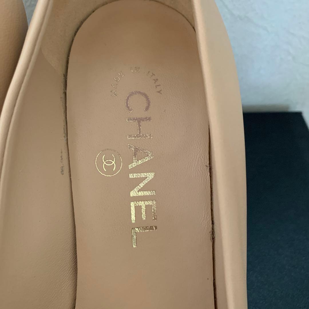 CHANEL ベージュ ブラックトゥ ハイヒール