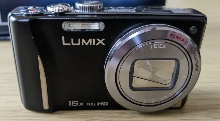 Panasonic LUMIX TZ20 コンデジ