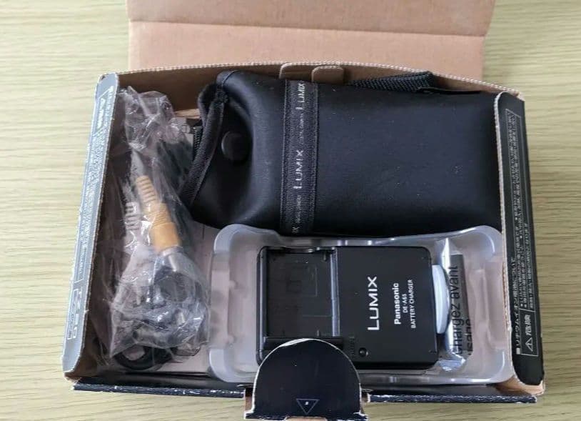 Panasonic LUMIX TZ20 コンデジ