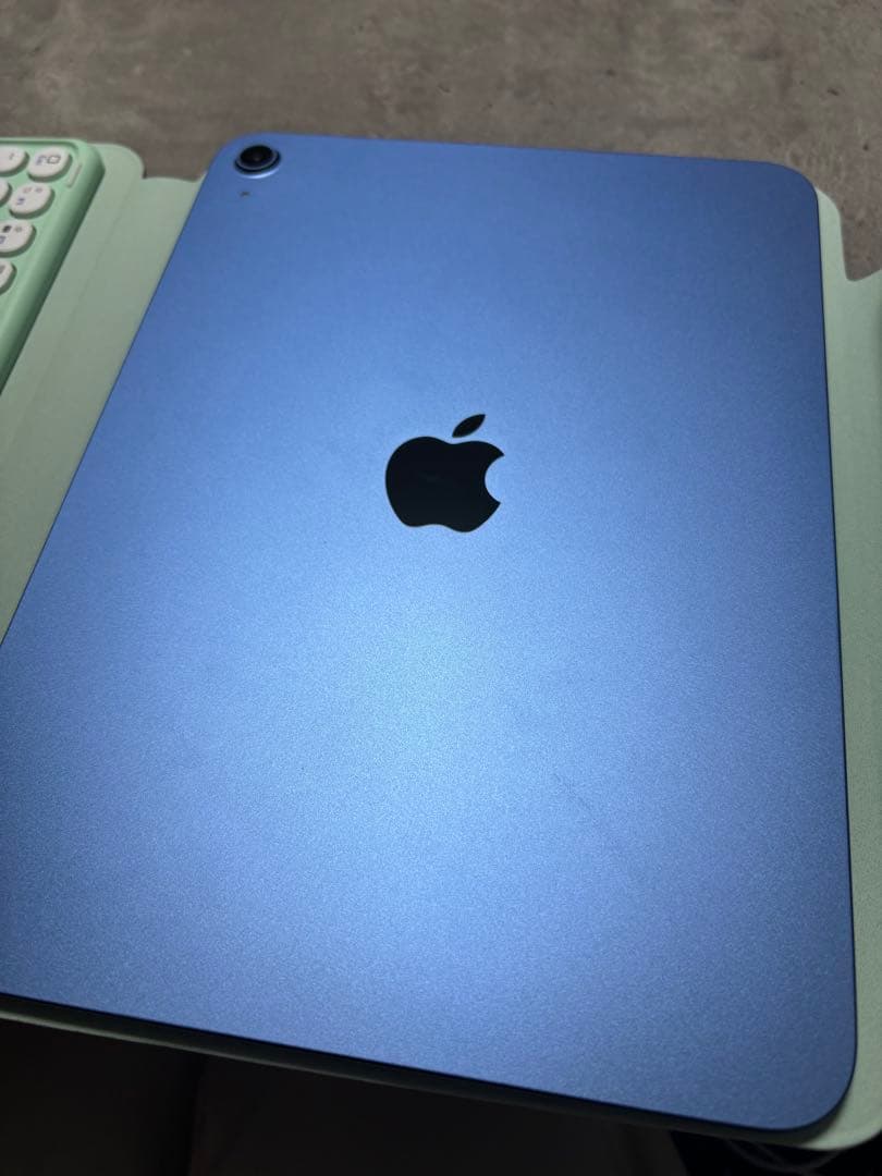 iPad(A16) ブルー　ケース付きフルセット