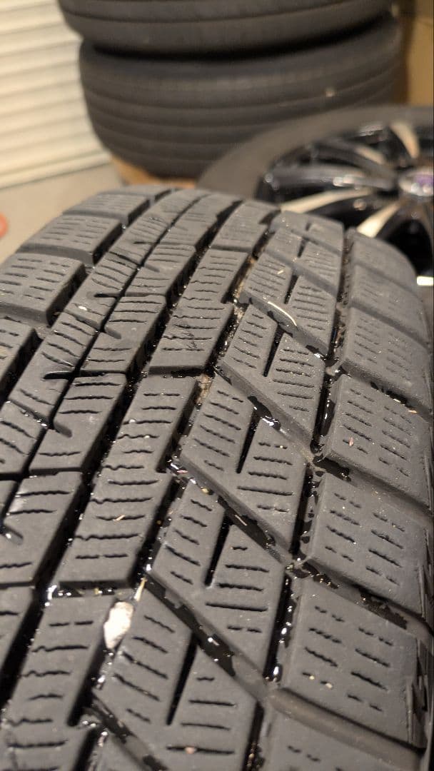 スタッドレス 2022年タイヤ 15インチ 送料込み アイスガードトヨタ等