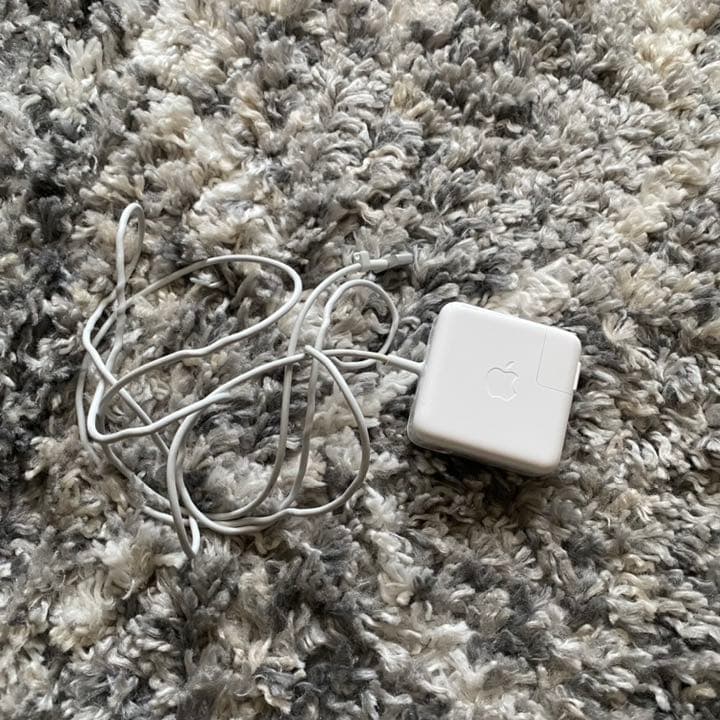 【動作問題なし】MacBook Air 13インチ256GB UK配列Intel