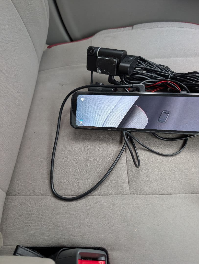 【こたさん専用】3カメラドライブレコーダー！駐車監視ケーブルSDカード64G付き