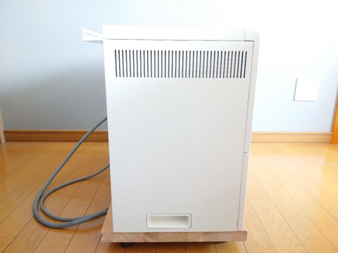 電気蓄熱暖房機 暖吉くん UHSⅡ