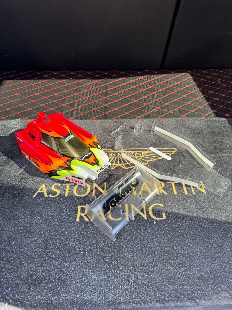 ヨコモ　スーパードックファイター　ボディ